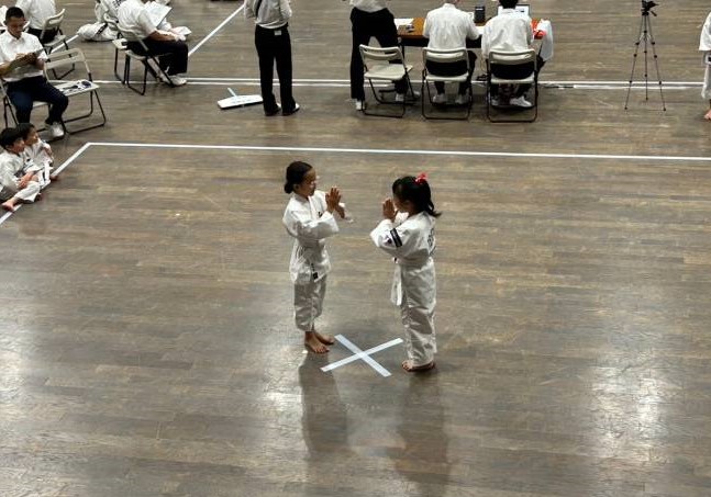 1.合掌礼