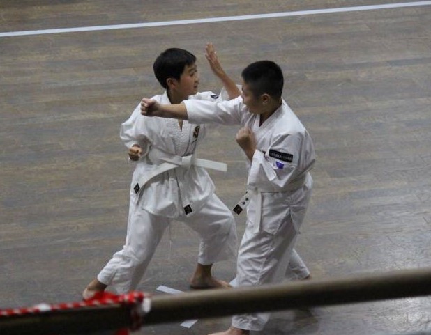 2.悠佑内受け突き