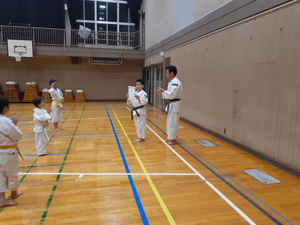 8稜真紹介