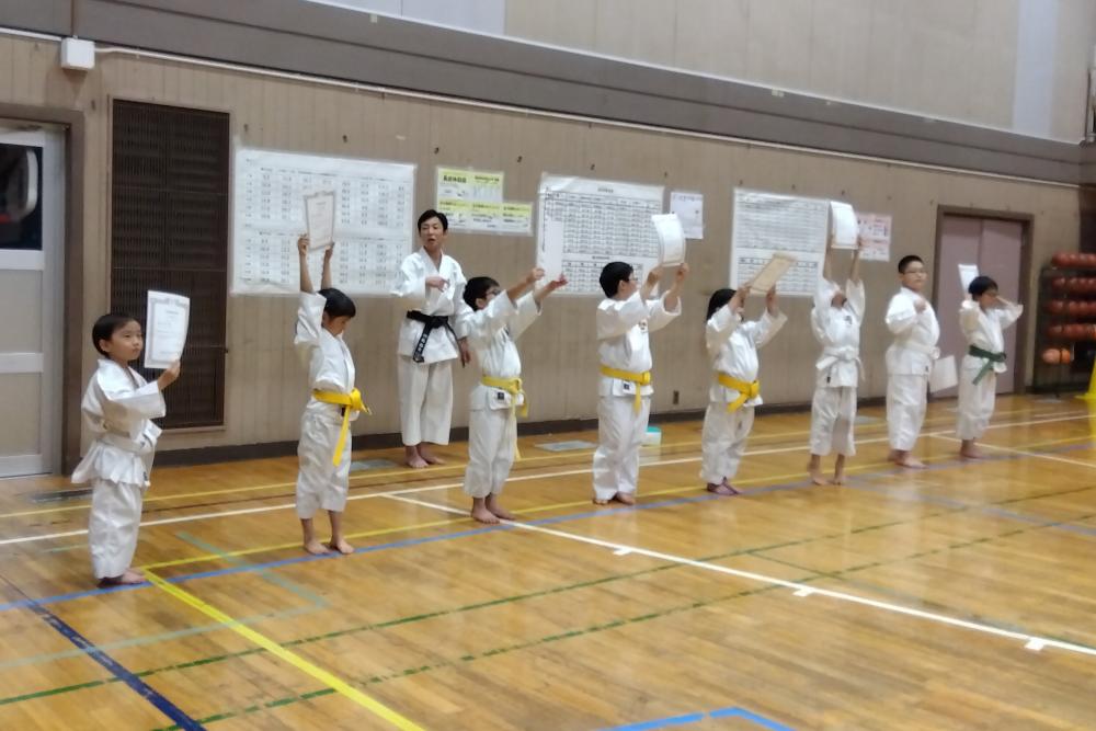 10.全員