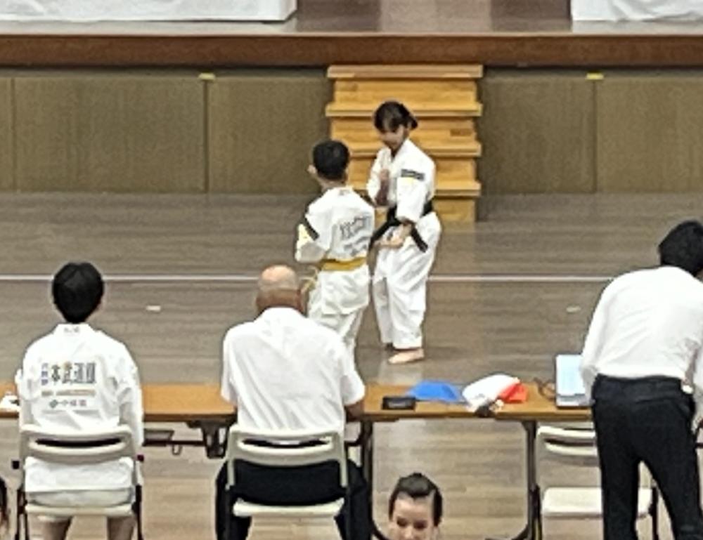 6.依知花1